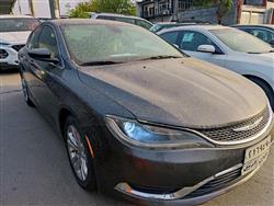 Chrysler 200